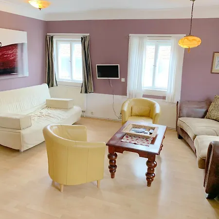 Und Goldberg Гросшёнау