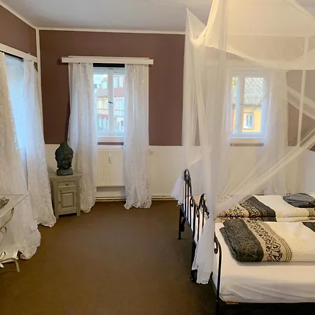 Апартаменты Und Goldberg Гросшёнау