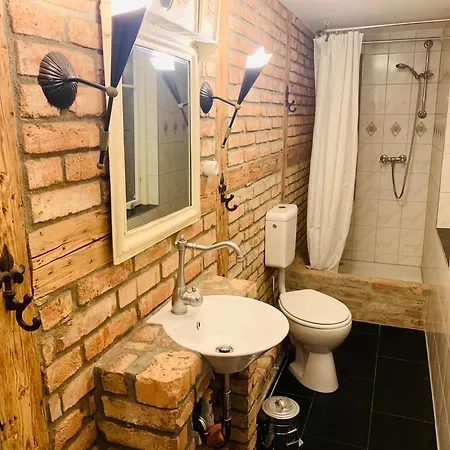 Und Goldberg * غروسشوناو