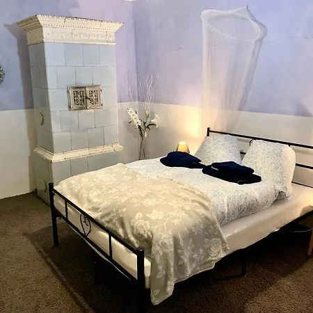 Und Goldberg شقة غروسشوناو